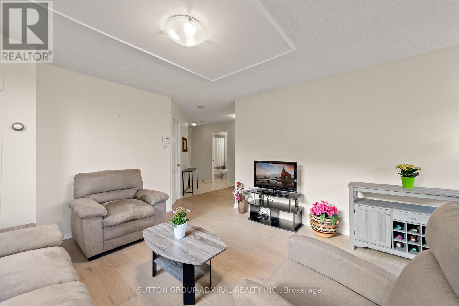 304 - 11 Townsgate Drive, Vaughan, Ontario L4J 8G4 - Photo 16 - N12522536