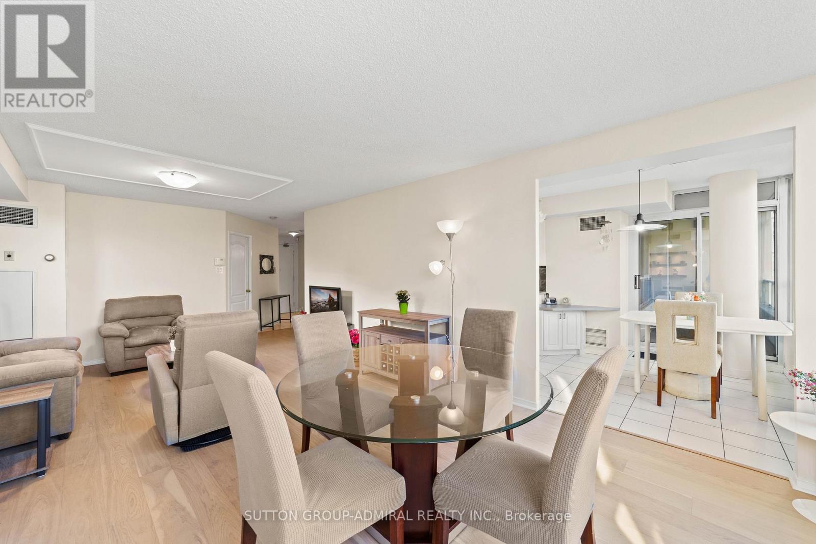 304 - 11 Townsgate Drive, Vaughan, Ontario L4J 8G4 - Photo 18 - N12522536