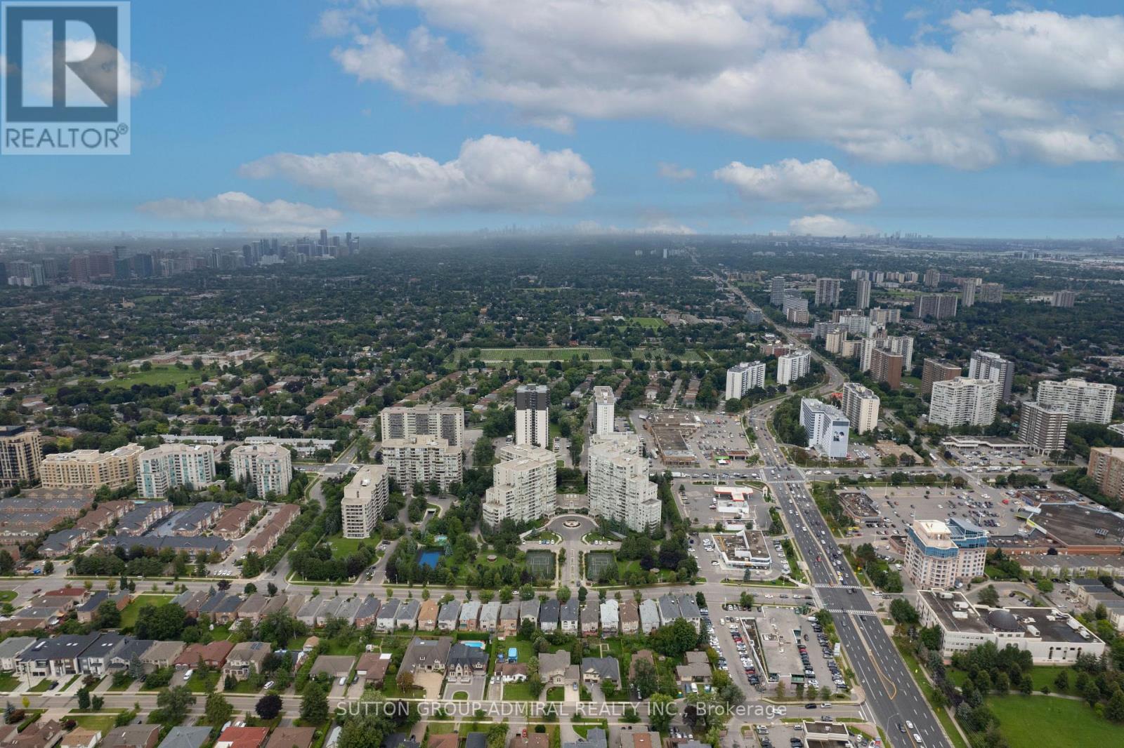 304 - 11 Townsgate Drive, Vaughan, Ontario L4J 8G4 - Photo 48 - N12522536