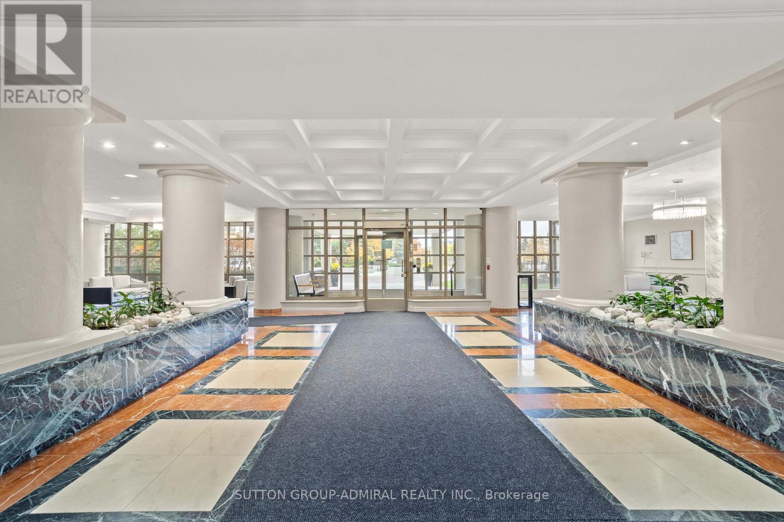 304 - 11 Townsgate Drive, Vaughan, Ontario L4J 8G4 - Photo 7 - N12522536