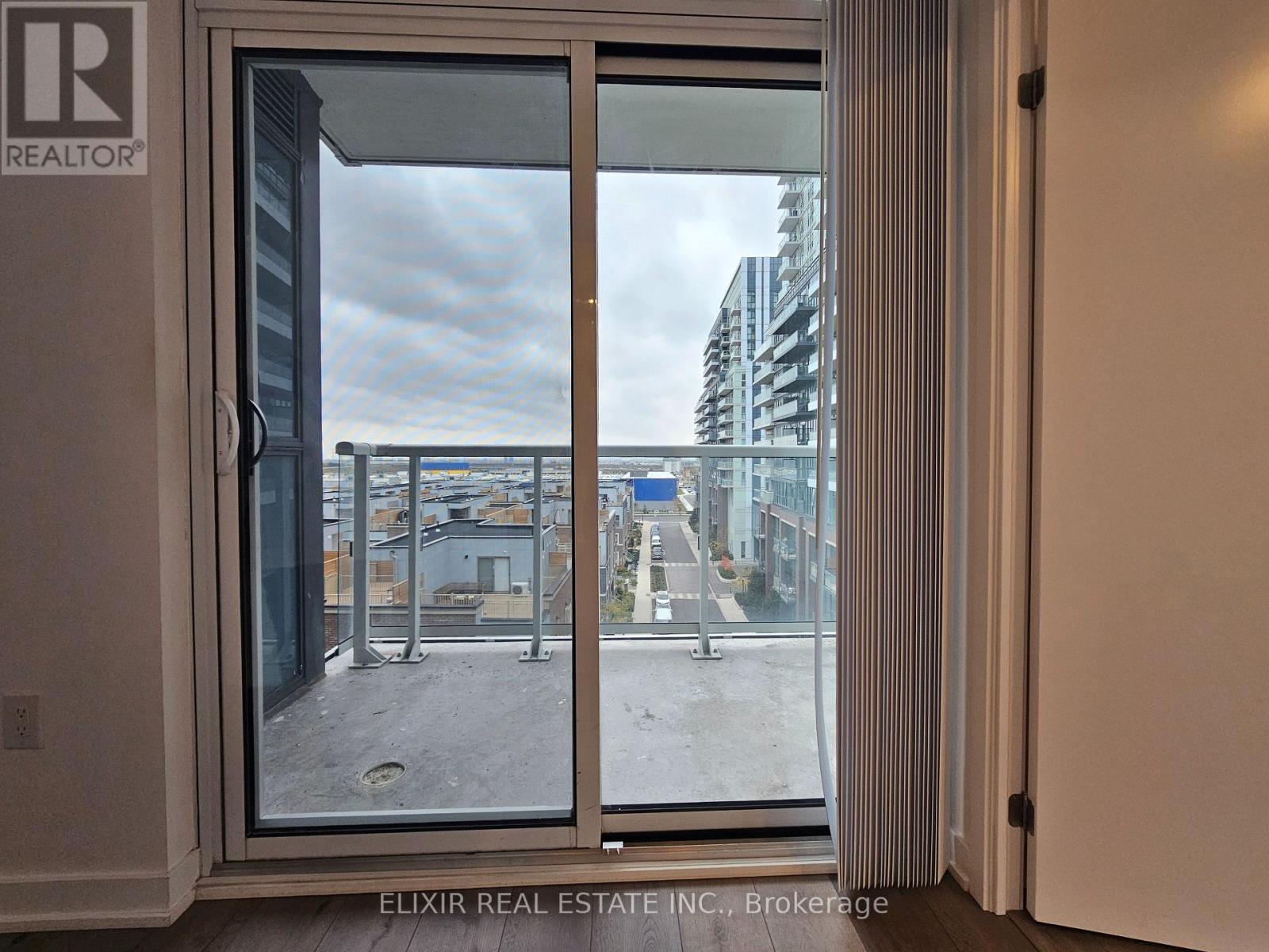 607 - 60 Honeycrisp Crescent E, Vaughan, Ontario  L4K 5Z8 - Photo 10 - N12522610