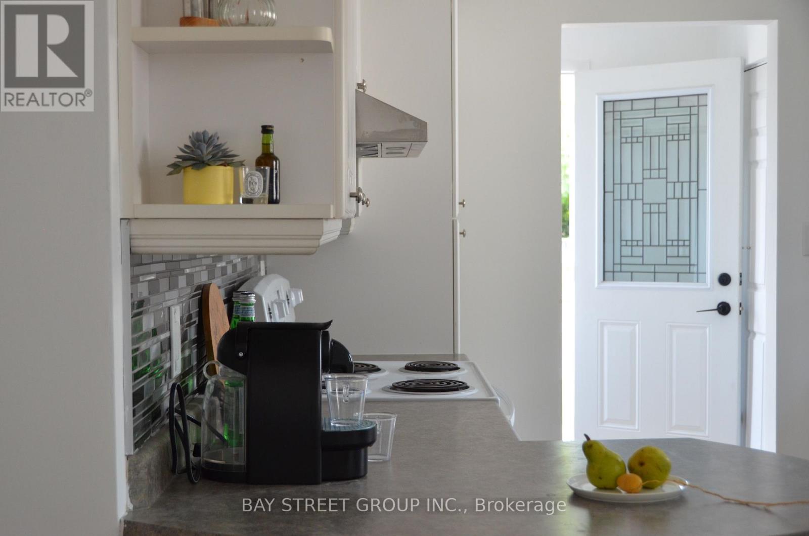 728 Sunnypoint Drive, Newmarket, Ontario  L3Y 2Z8 - Photo 13 - N12522678