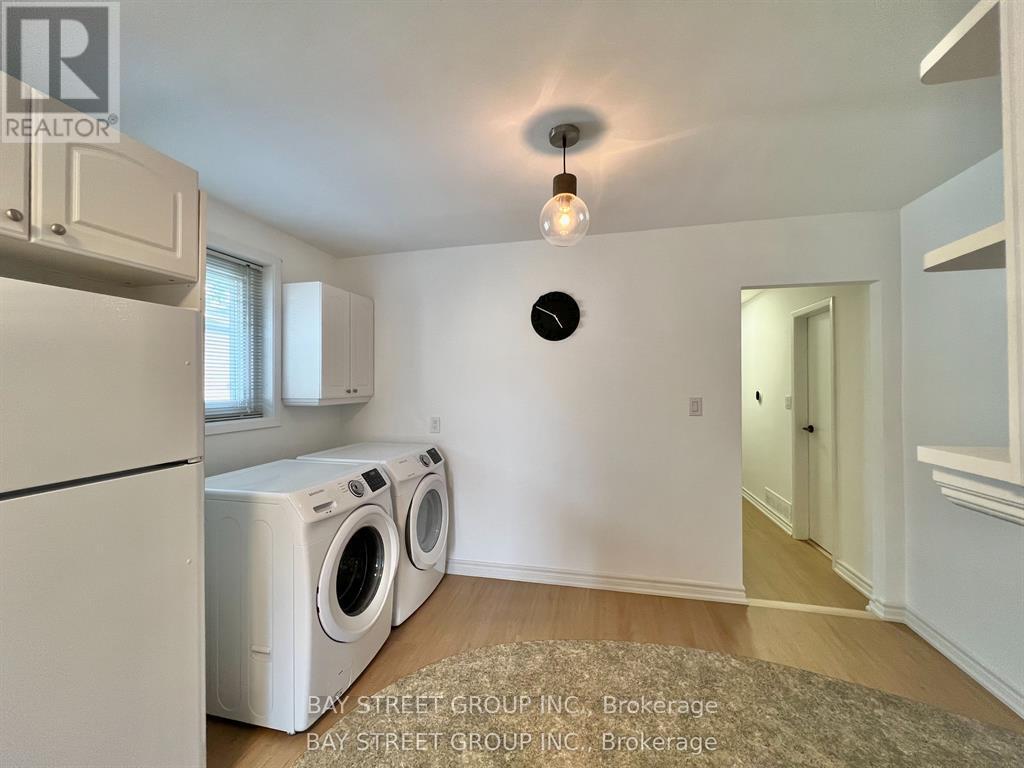 728 Sunnypoint Drive, Newmarket, Ontario  L3Y 2Z8 - Photo 17 - N12522678