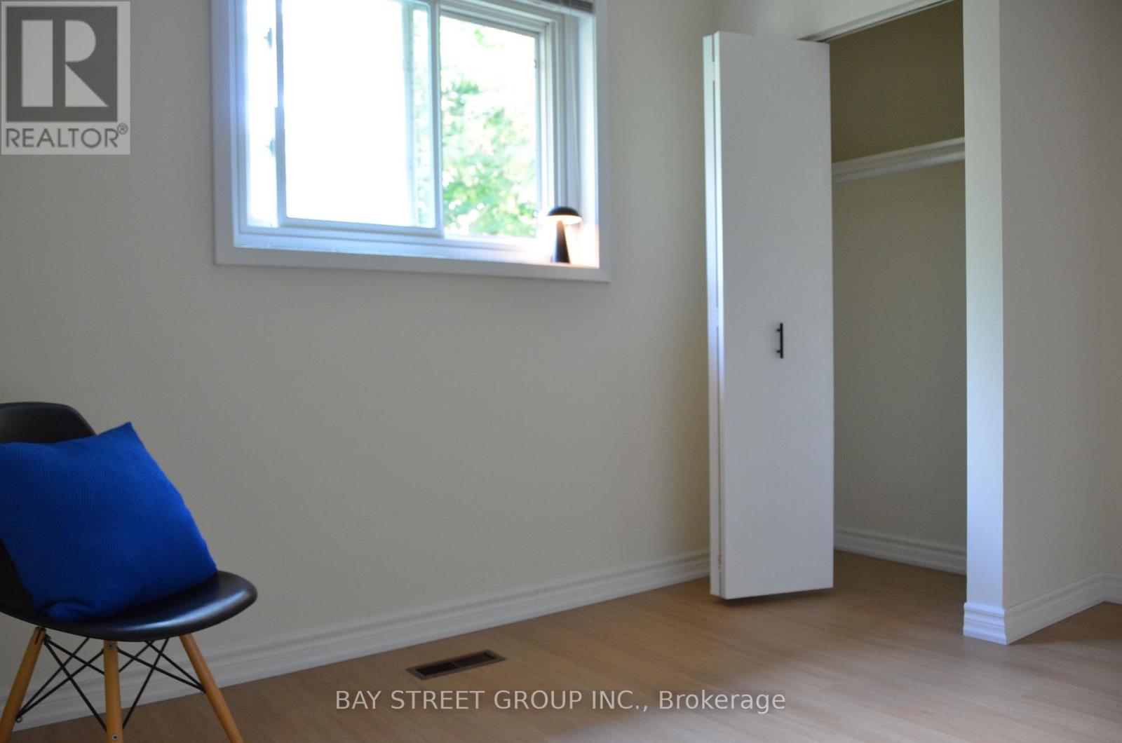 728 Sunnypoint Drive, Newmarket, Ontario  L3Y 2Z8 - Photo 23 - N12522678