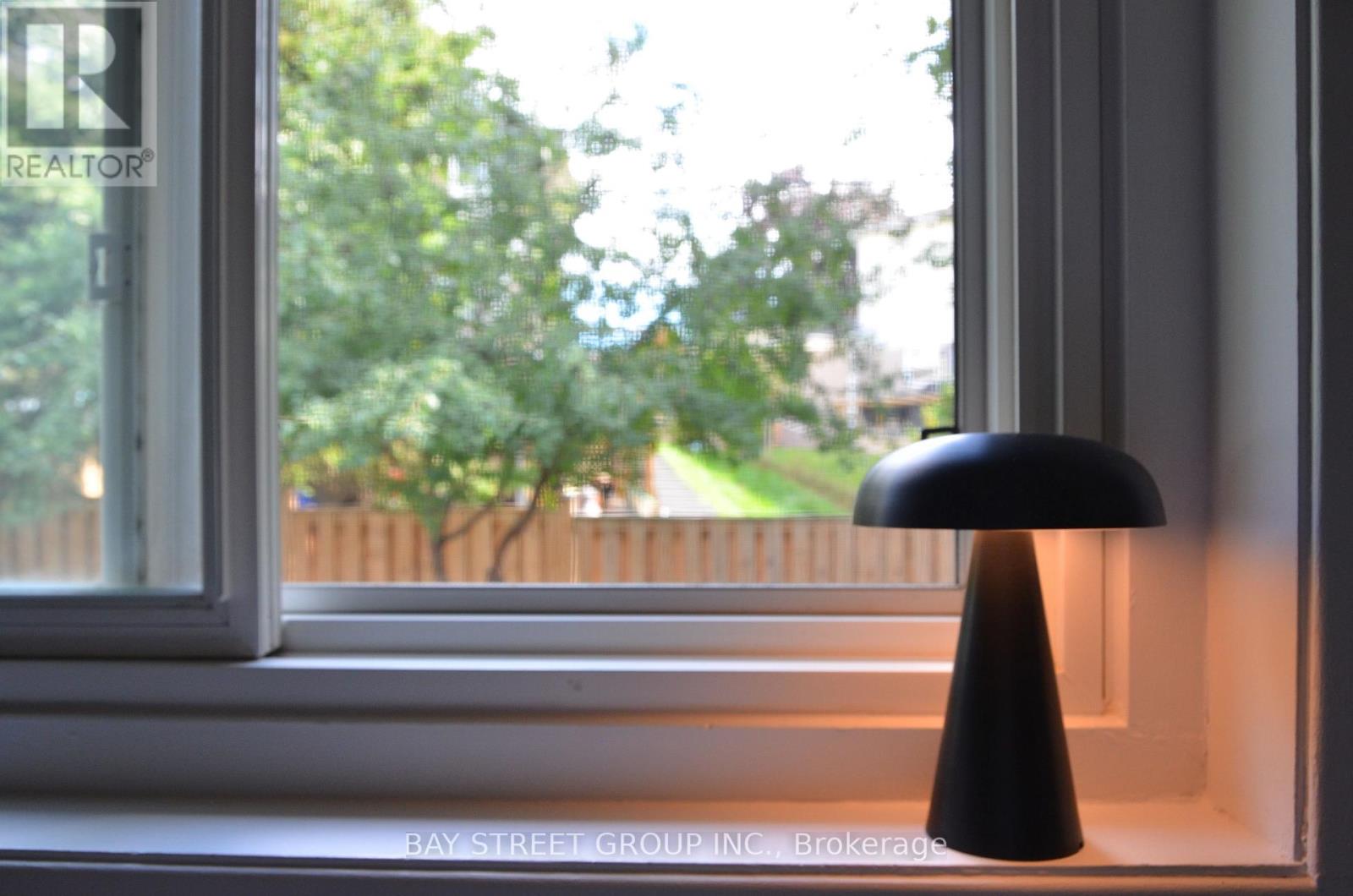 728 Sunnypoint Drive, Newmarket, Ontario  L3Y 2Z8 - Photo 24 - N12522678