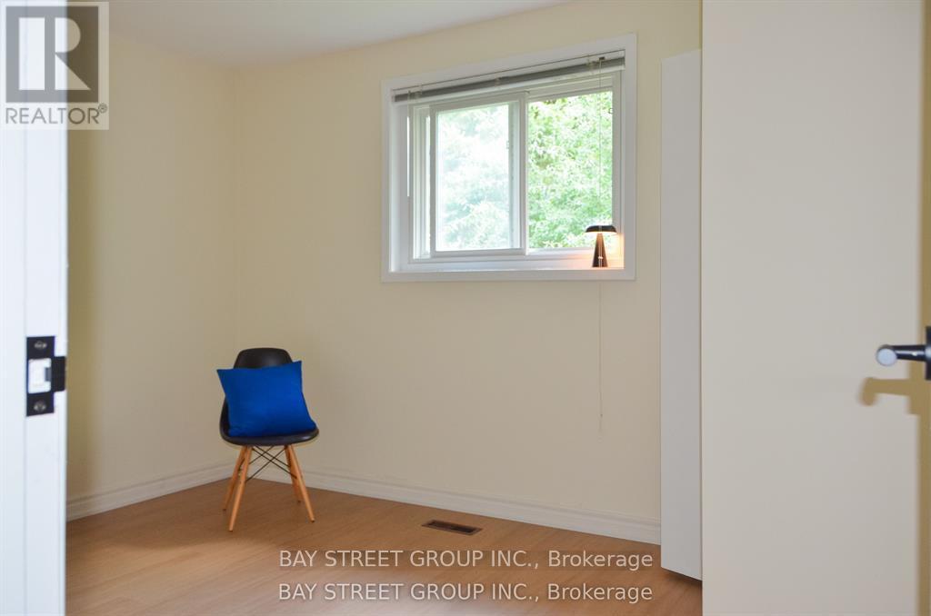 728 Sunnypoint Drive, Newmarket, Ontario  L3Y 2Z8 - Photo 25 - N12522678