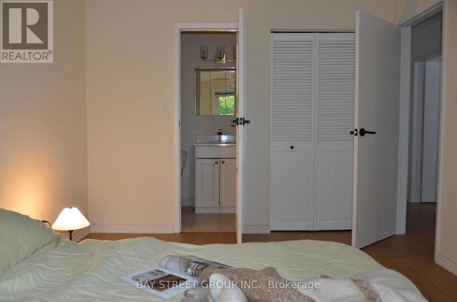 728 Sunnypoint Drive, Newmarket, Ontario  L3Y 2Z8 - Photo 26 - N12522678