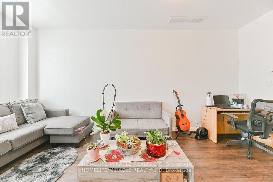 138 Elgin Street, Orillia, Ontario L3V 8P7 - Photo 21 - S12522388