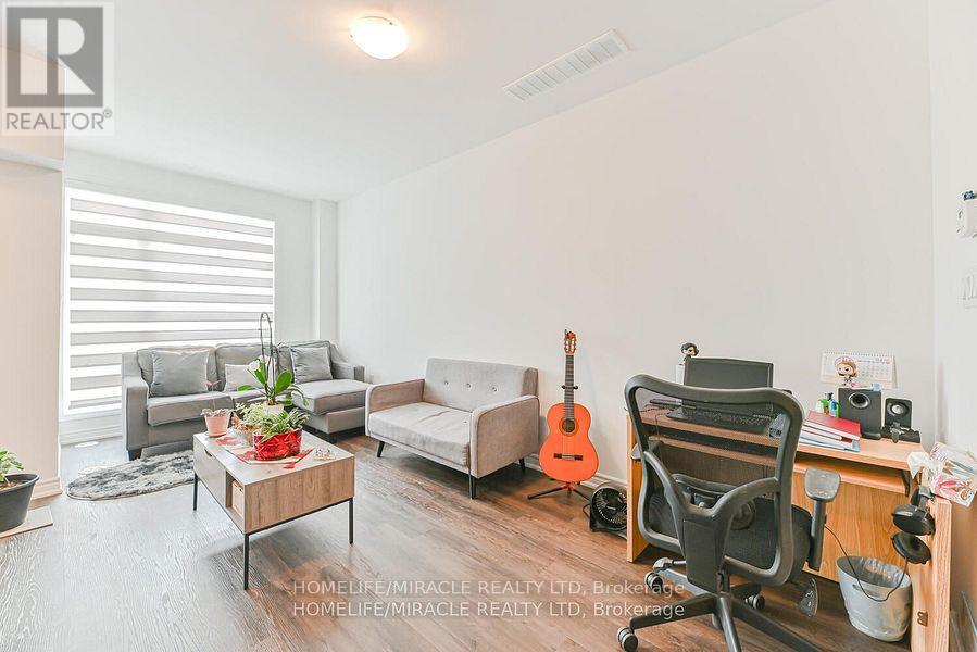 138 Elgin Street, Orillia, Ontario L3V 8P7 - Photo 22 - S12522388