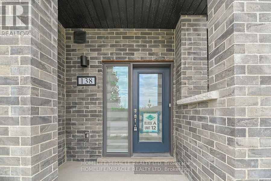 138 Elgin Street, Orillia, Ontario L3V 8P7 - Photo 3 - S12522388