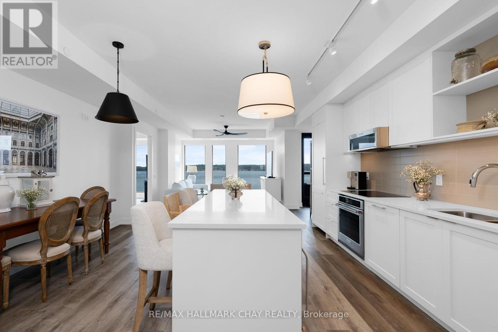 302 - 185 Dunlop Street E, Barrie, Ontario  L4M 0L7 - Photo 3 - S12522422