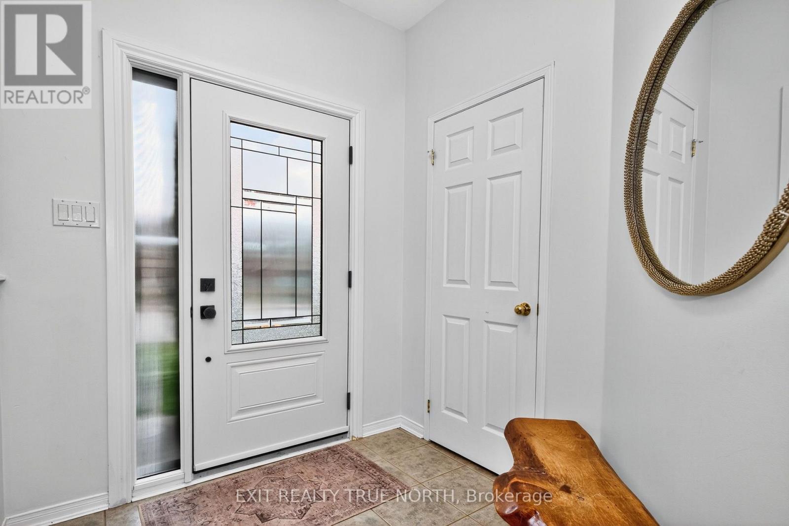 59 Edwards Drive, Barrie, Ontario  L4N 9K8 - Photo 4 - S12522516