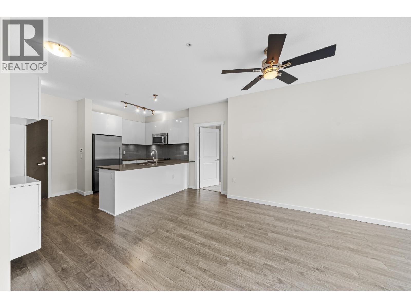 101 2665 Mountain Highway, North Vancouver, British Columbia  V7J 0A8 - Photo 12 - R3050450