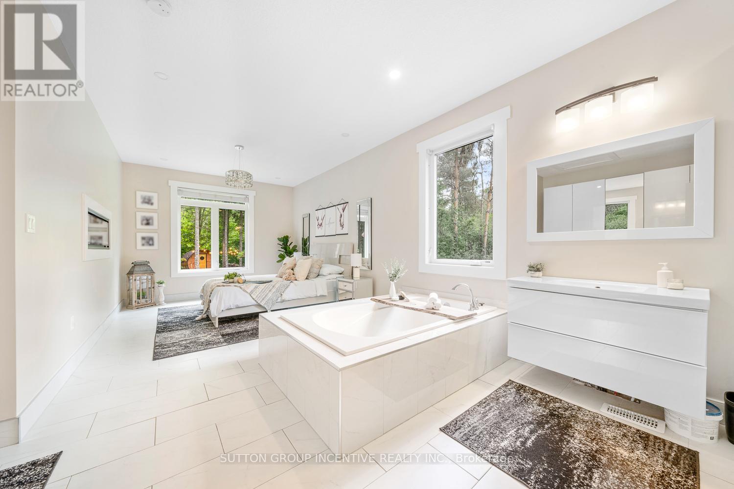 7070 93 Highway, Tiny, Ontario  L0K 2E0 - Photo 17 - S12522594