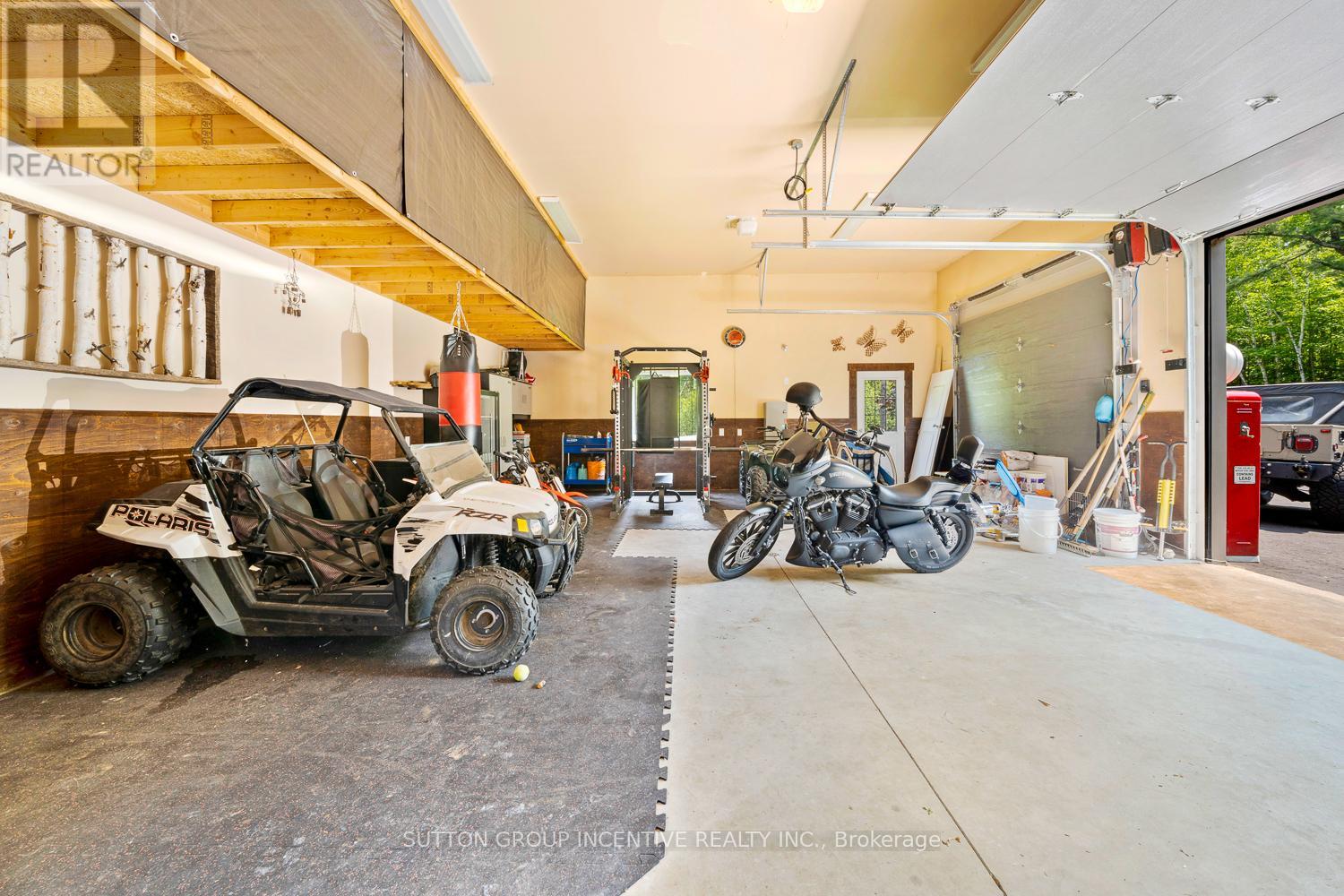 7070 93 Highway, Tiny, Ontario  L0K 2E0 - Photo 28 - S12522594