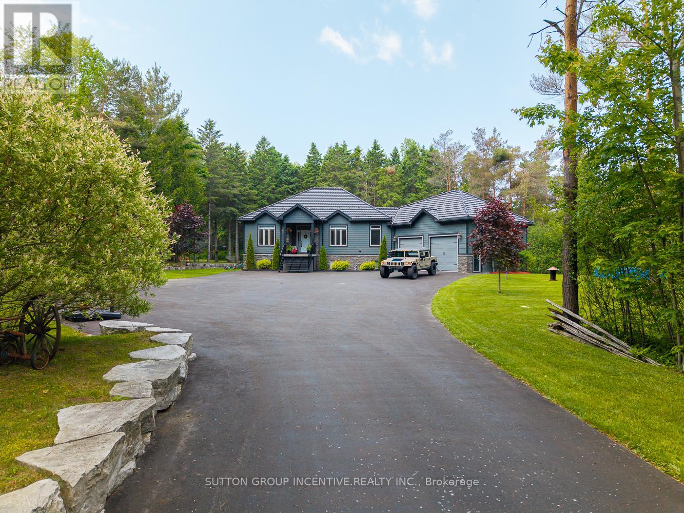 7070 93 Highway, Tiny, Ontario  L0K 2E0 - Photo 3 - S12522594