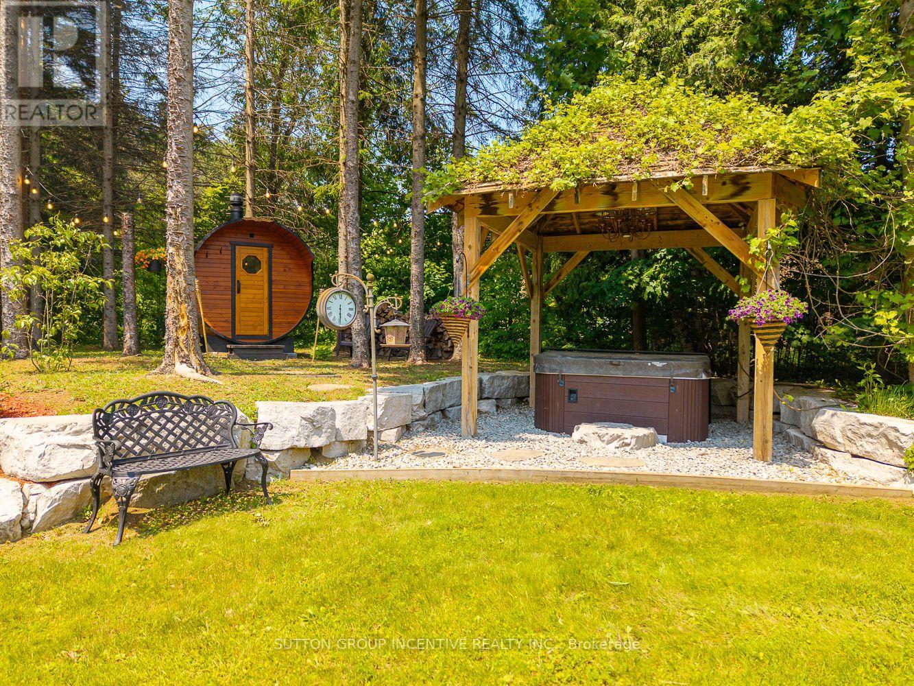 7070 93 Highway, Tiny, Ontario  L0K 2E0 - Photo 34 - S12522594