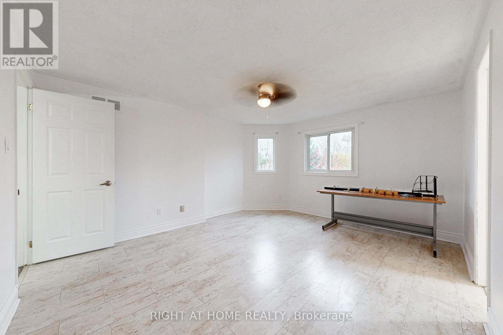 91 O'shaughnessy Crescent, Barrie (Holly), Ontario  L4N 7L9 - Photo 23 - S12522626