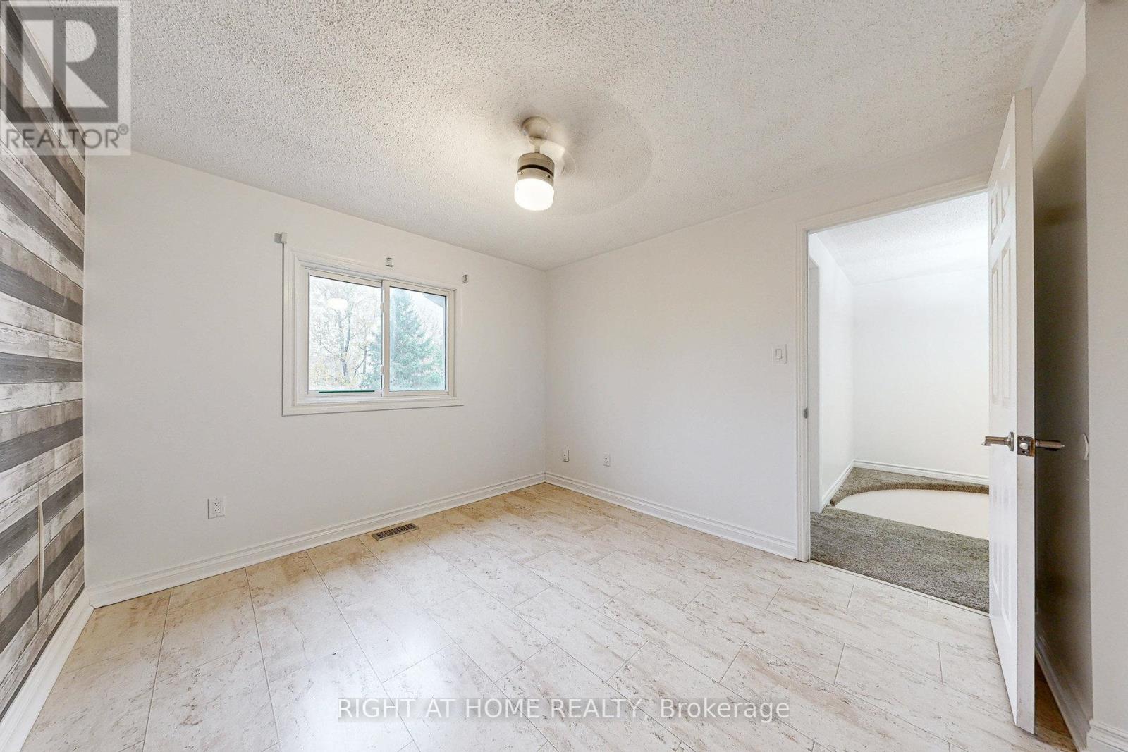 91 O'shaughnessy Crescent, Barrie (Holly), Ontario  L4N 7L9 - Photo 29 - S12522626