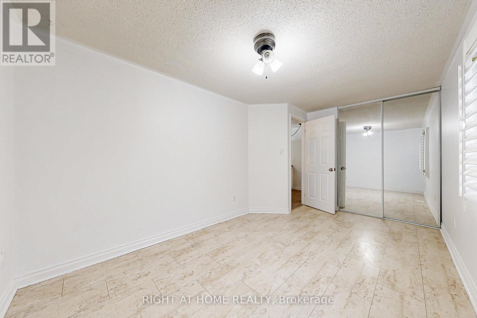 91 O'shaughnessy Crescent, Barrie (Holly), Ontario  L4N 7L9 - Photo 33 - S12522626