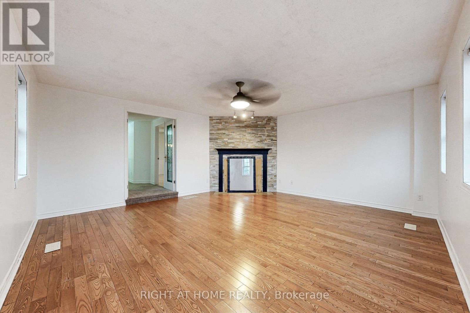 91 O'shaughnessy Crescent, Barrie (Holly), Ontario  L4N 7L9 - Photo 39 - S12522626