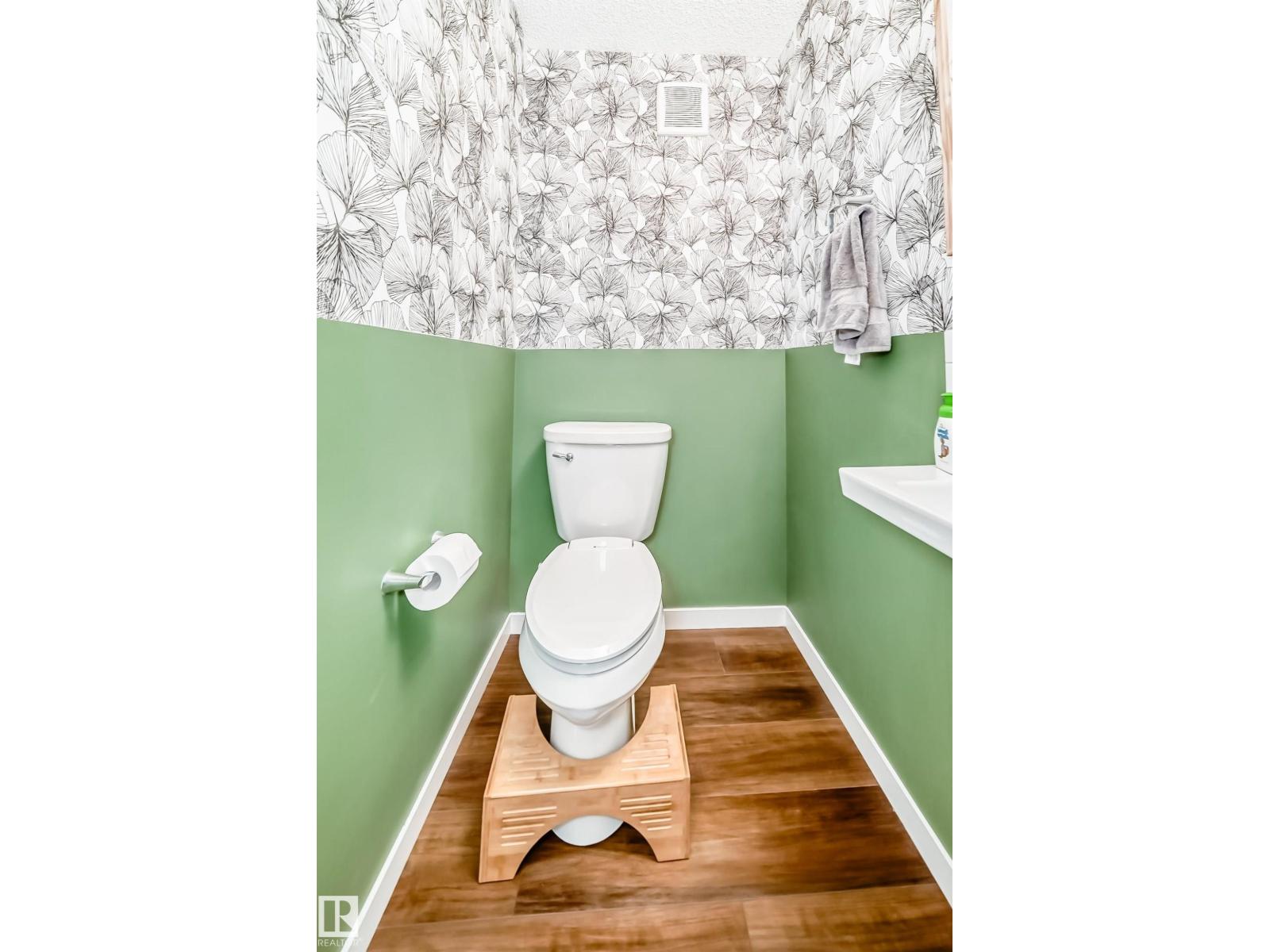 1077 Cy Becker Rd Nw, Edmonton, Alberta  T5Y 4B7 - Photo 26 - E4465105