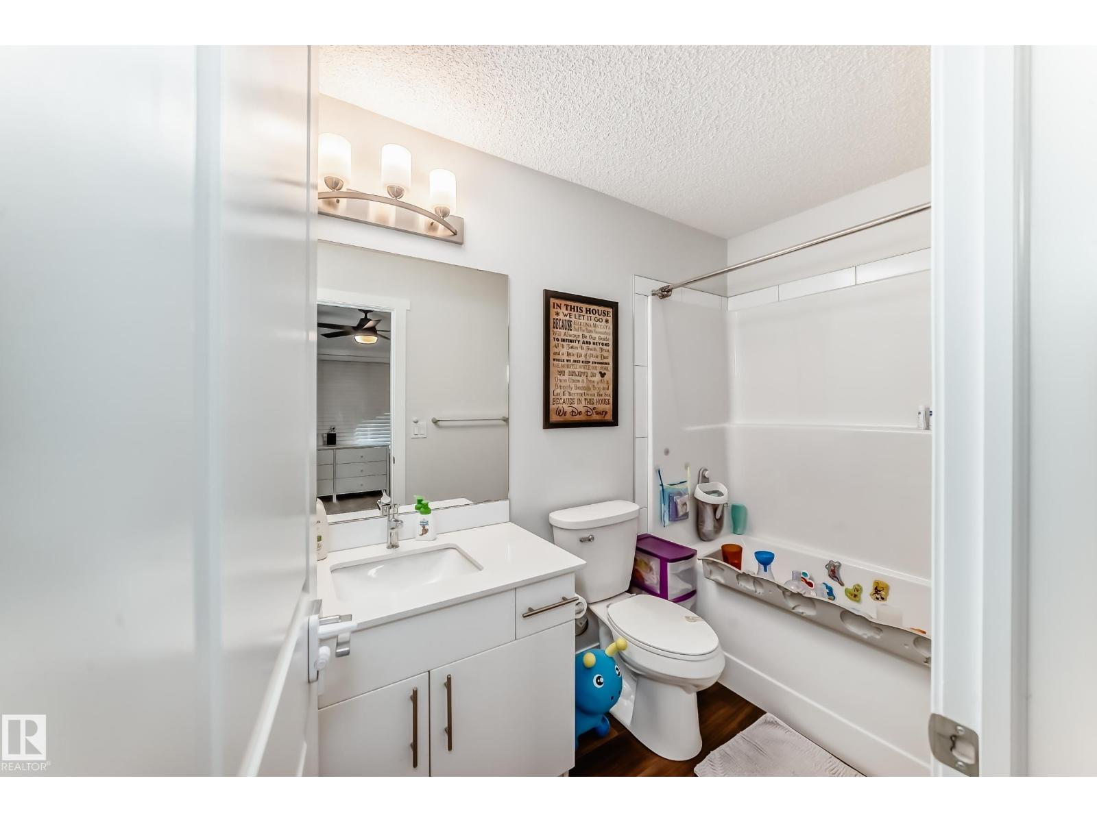 1077 Cy Becker Rd Nw, Edmonton, Alberta  T5Y 4B7 - Photo 39 - E4465105