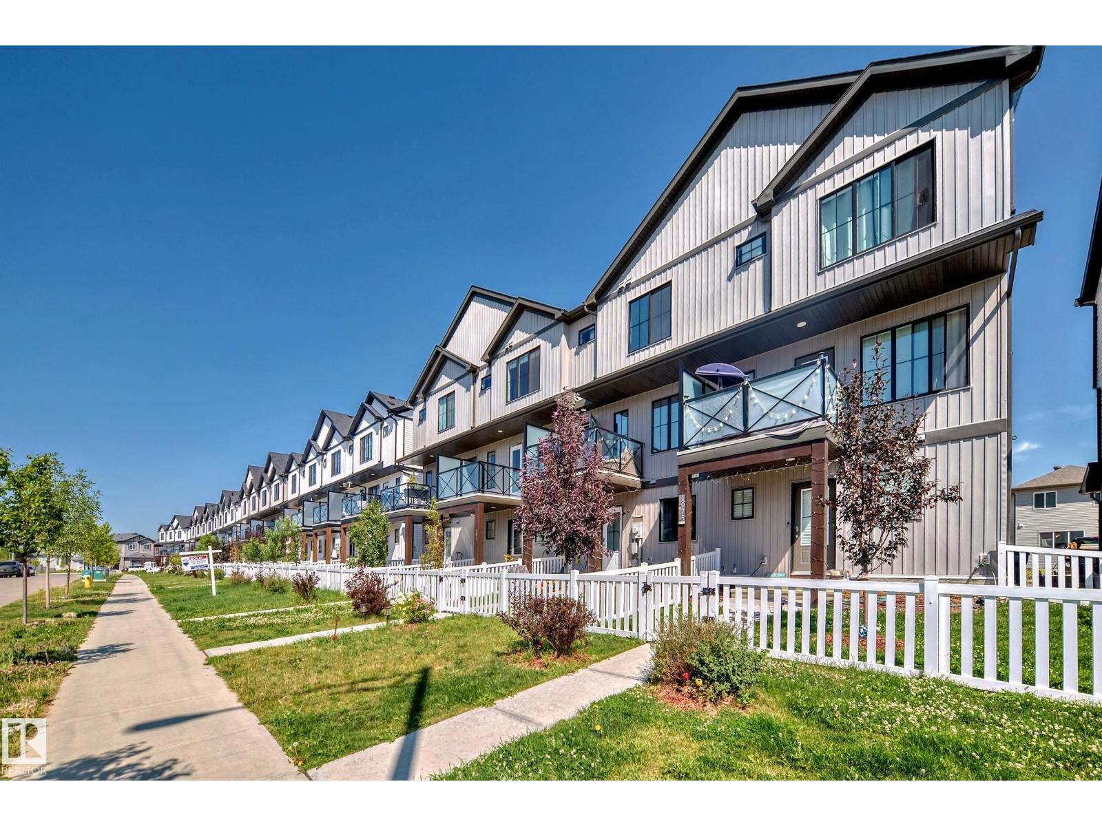 1077 Cy Becker Rd Nw, Edmonton, Alberta  T5Y 4B7 - Photo 4 - E4465105