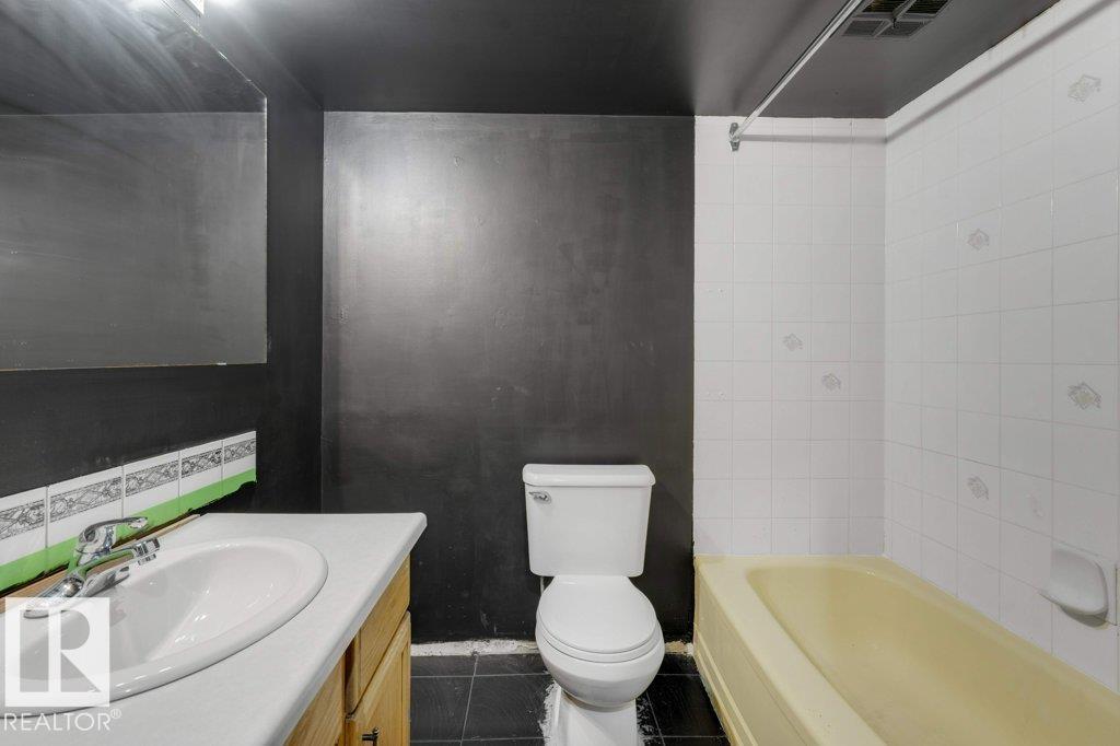 #13 8745 165 St Nw, Edmonton, Alberta  T5R 2R7 - Photo 15 - E4465108