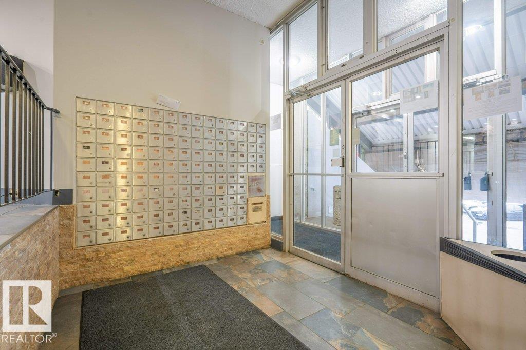 #13 8745 165 St Nw, Edmonton, Alberta  T5R 2R7 - Photo 6 - E4465108