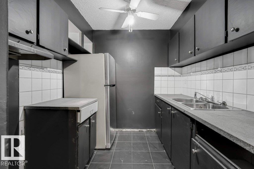 #13 8745 165 St Nw, Edmonton, Alberta  T5R 2R7 - Photo 9 - E4465108