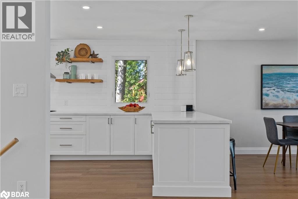 2371 Lakeshore Road E, Oro-Medonte, Ontario  L0L 1T0 - Photo 15 - 40786617