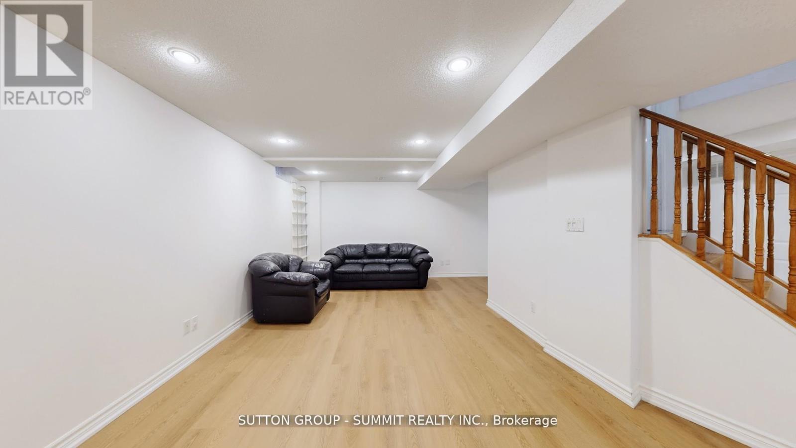 3391 Grand Park Drive, Mississauga, Ontario L5B 4E2 - Photo 5 - W12522380