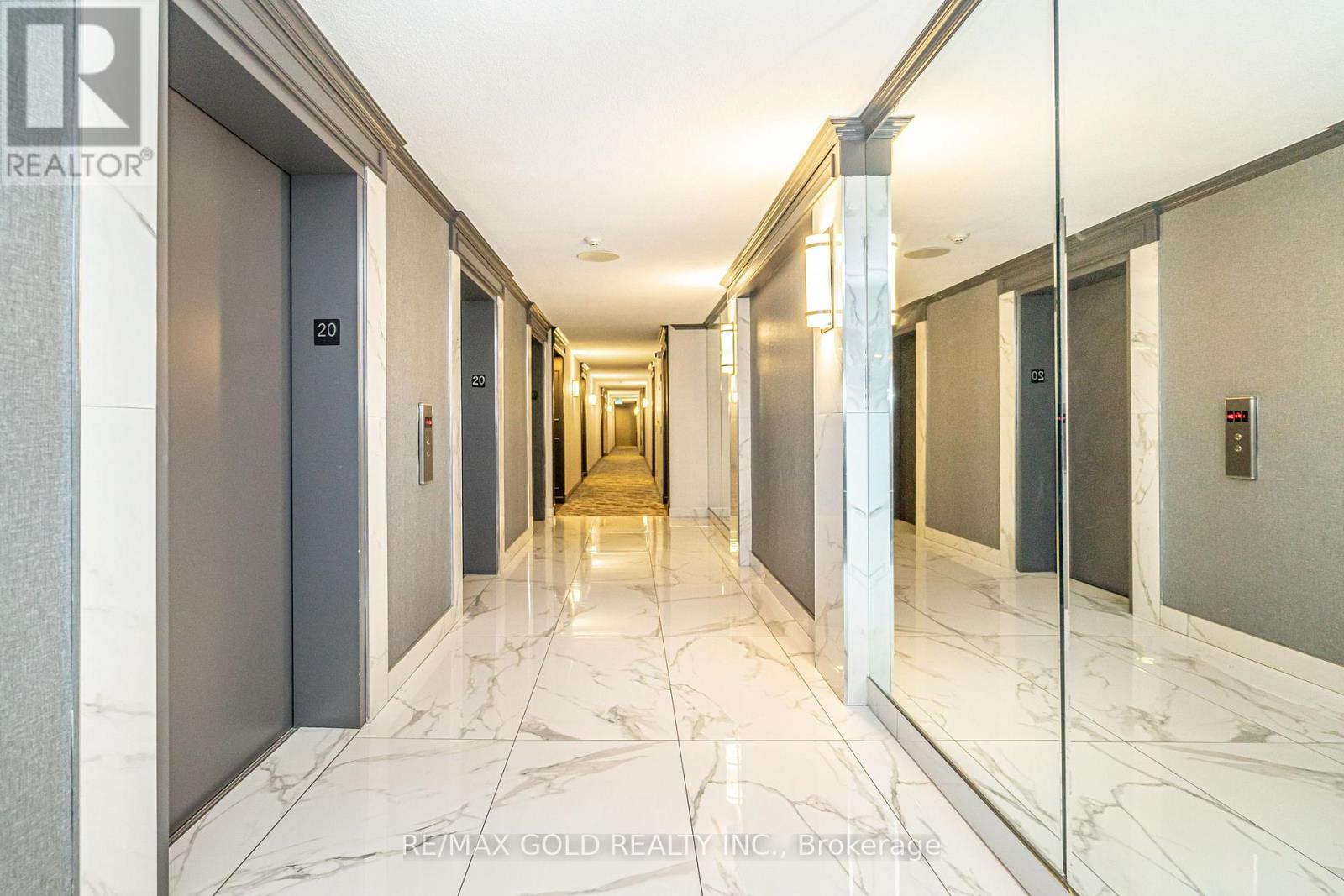 2009 - 115 Hillcrest Avenue, Mississauga, Ontario  L5B 3Y9 - Photo 12 - W12522382