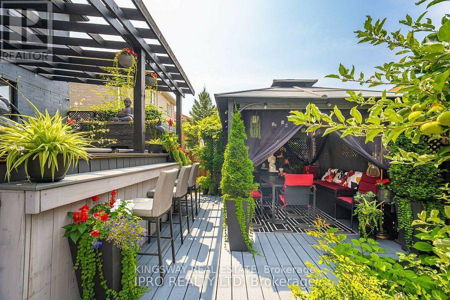 923 Bristol Road W, Mississauga, Ontario  L5V 2N9 - Photo 12 - W12522398