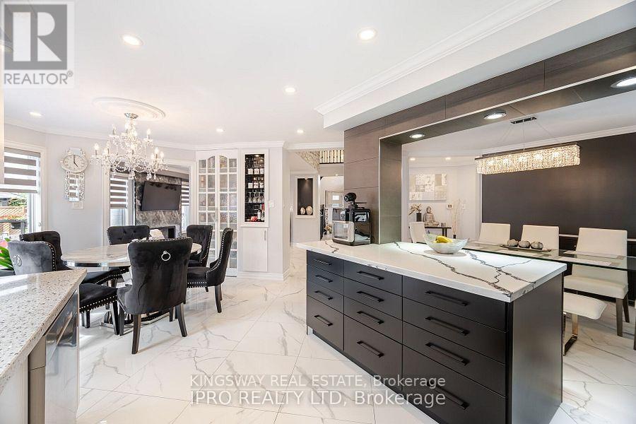 923 Bristol Road W, Mississauga, Ontario  L5V 2N9 - Photo 13 - W12522398