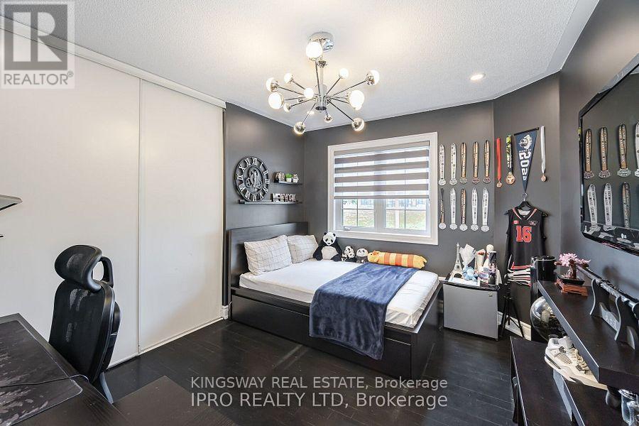 923 Bristol Road W, Mississauga, Ontario  L5V 2N9 - Photo 20 - W12522398