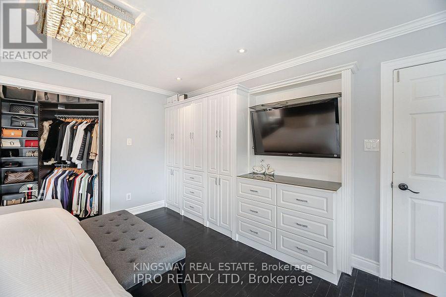 923 Bristol Road W, Mississauga, Ontario  L5V 2N9 - Photo 27 - W12522398