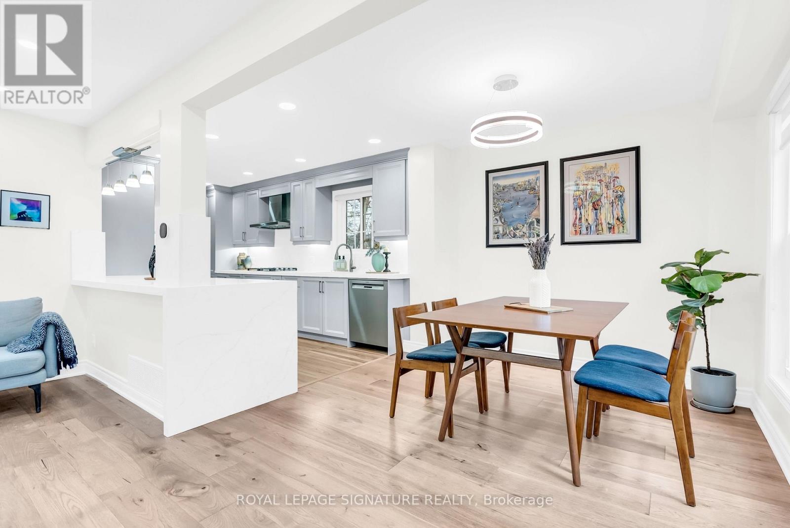 6467 Edenwood Drive, Mississauga, Ontario L5N 3H2 - Photo 13 - W12522416