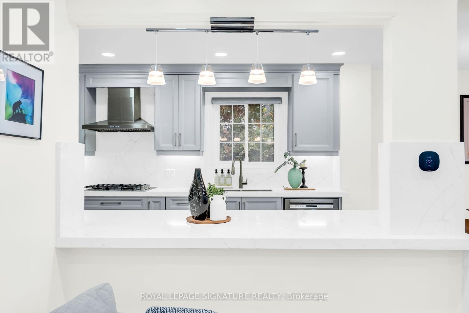 6467 Edenwood Drive, Mississauga, Ontario L5N 3H2 - Photo 15 - W12522416