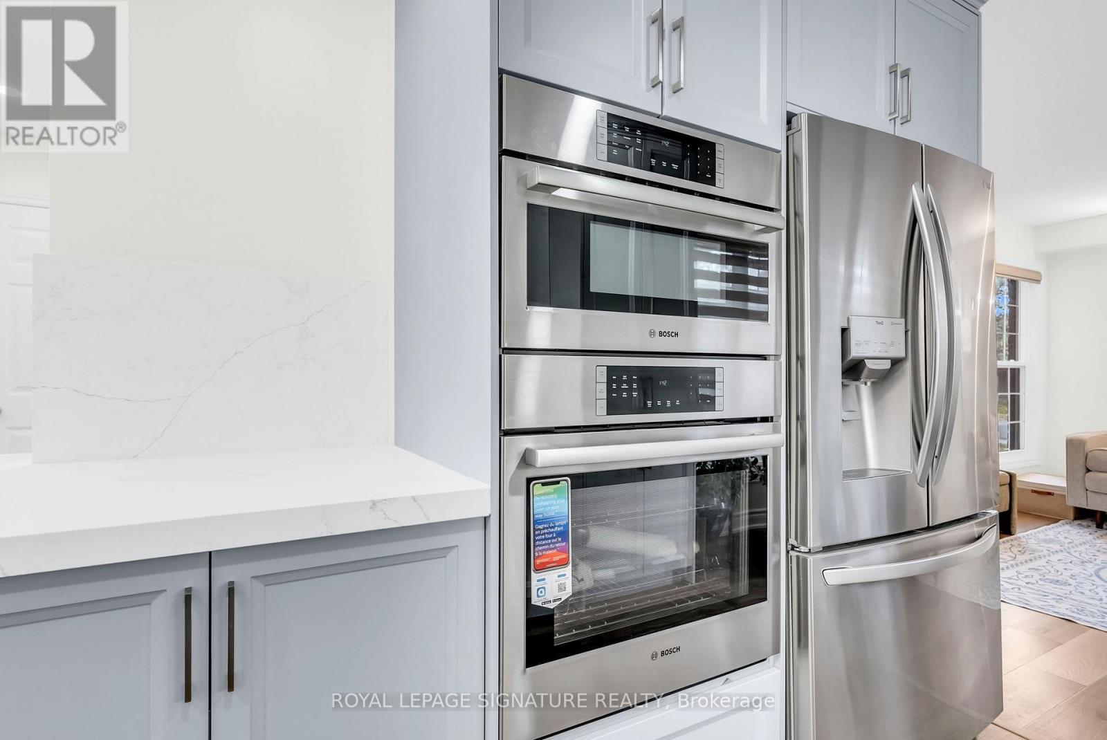 6467 Edenwood Drive, Mississauga, Ontario L5N 3H2 - Photo 20 - W12522416