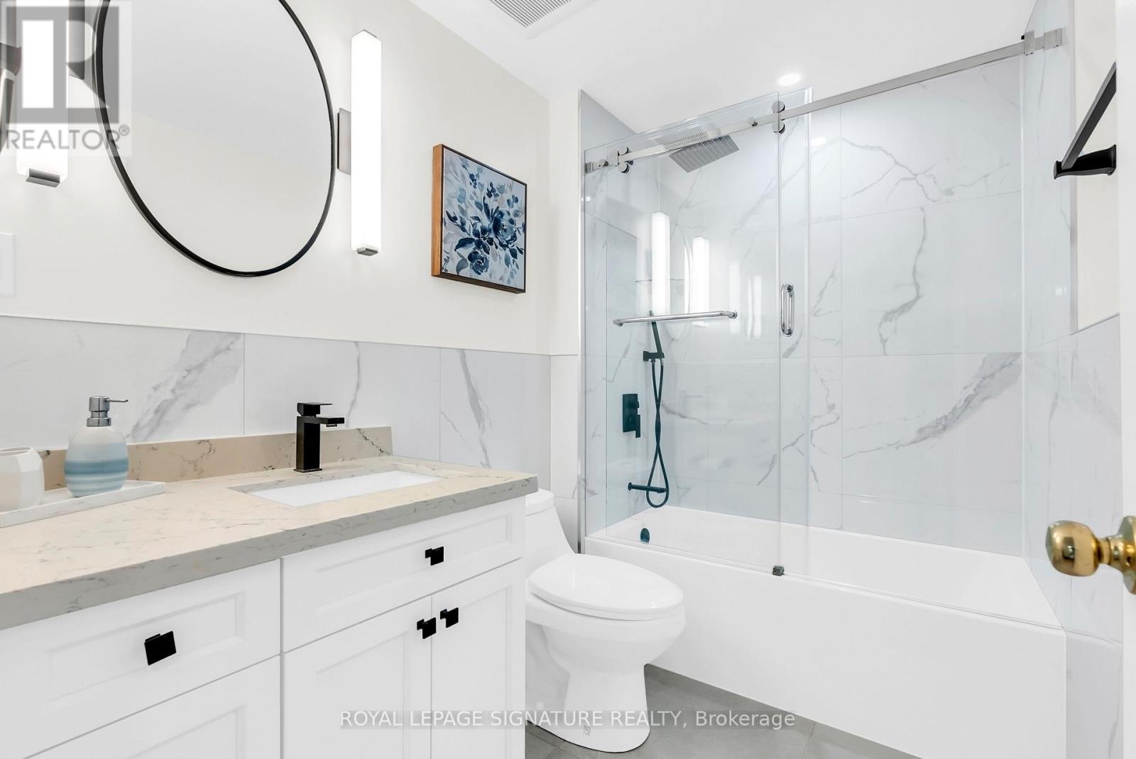 6467 Edenwood Drive, Mississauga, Ontario L5N 3H2 - Photo 33 - W12522416