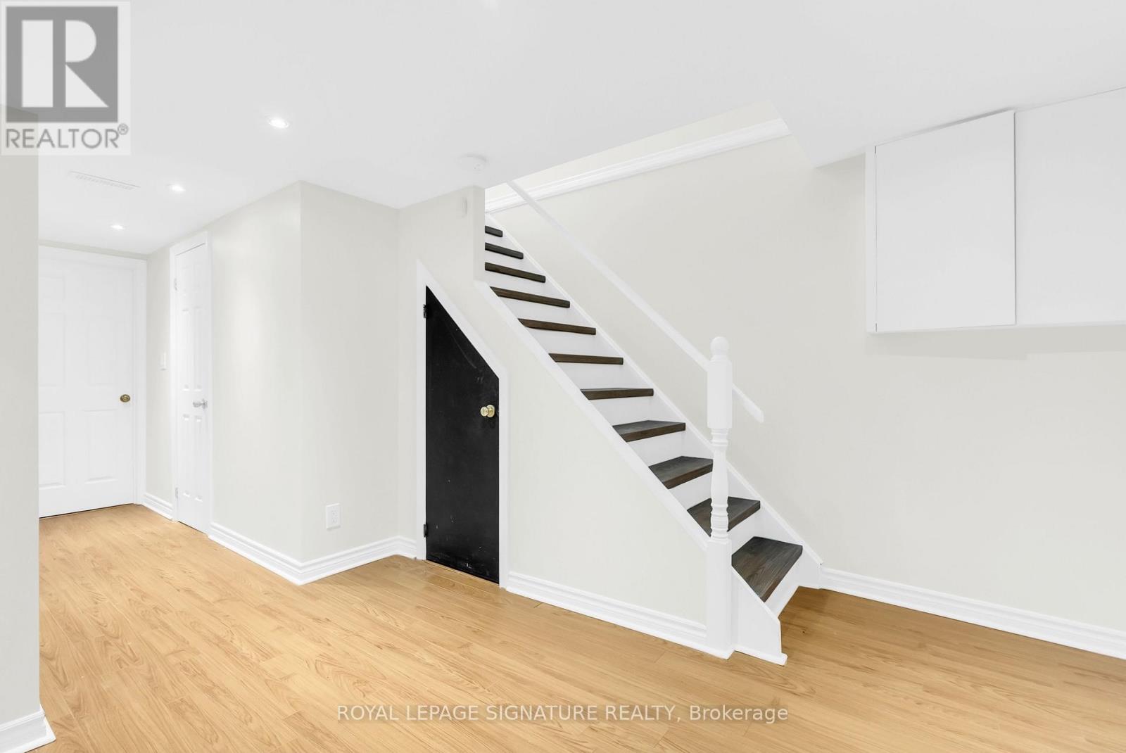 6467 Edenwood Drive, Mississauga, Ontario L5N 3H2 - Photo 36 - W12522416