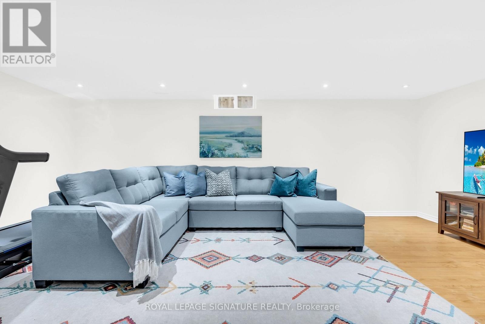 6467 Edenwood Drive, Mississauga, Ontario L5N 3H2 - Photo 38 - W12522416