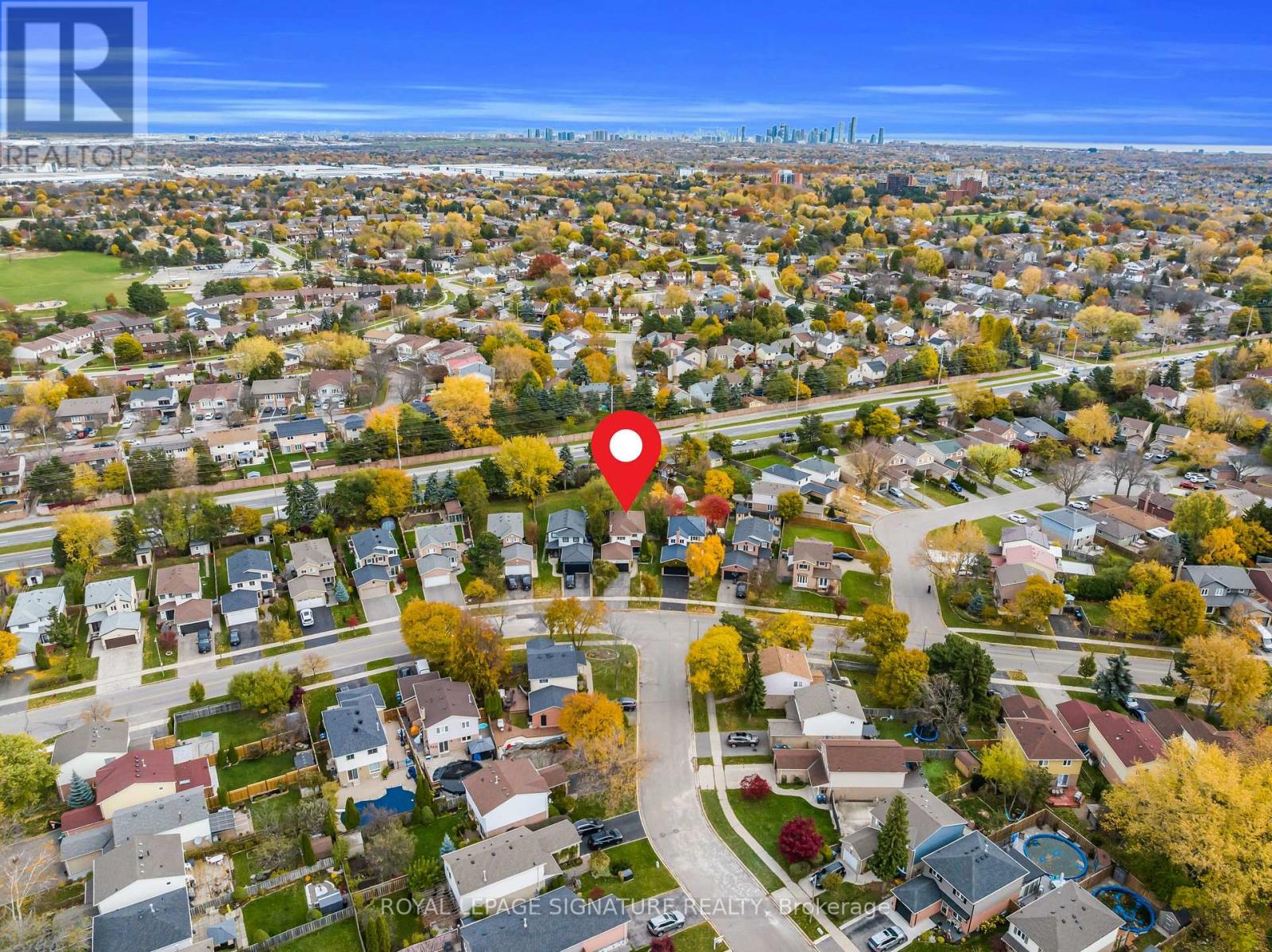 6467 Edenwood Drive, Mississauga, Ontario L5N 3H2 - Photo 50 - W12522416