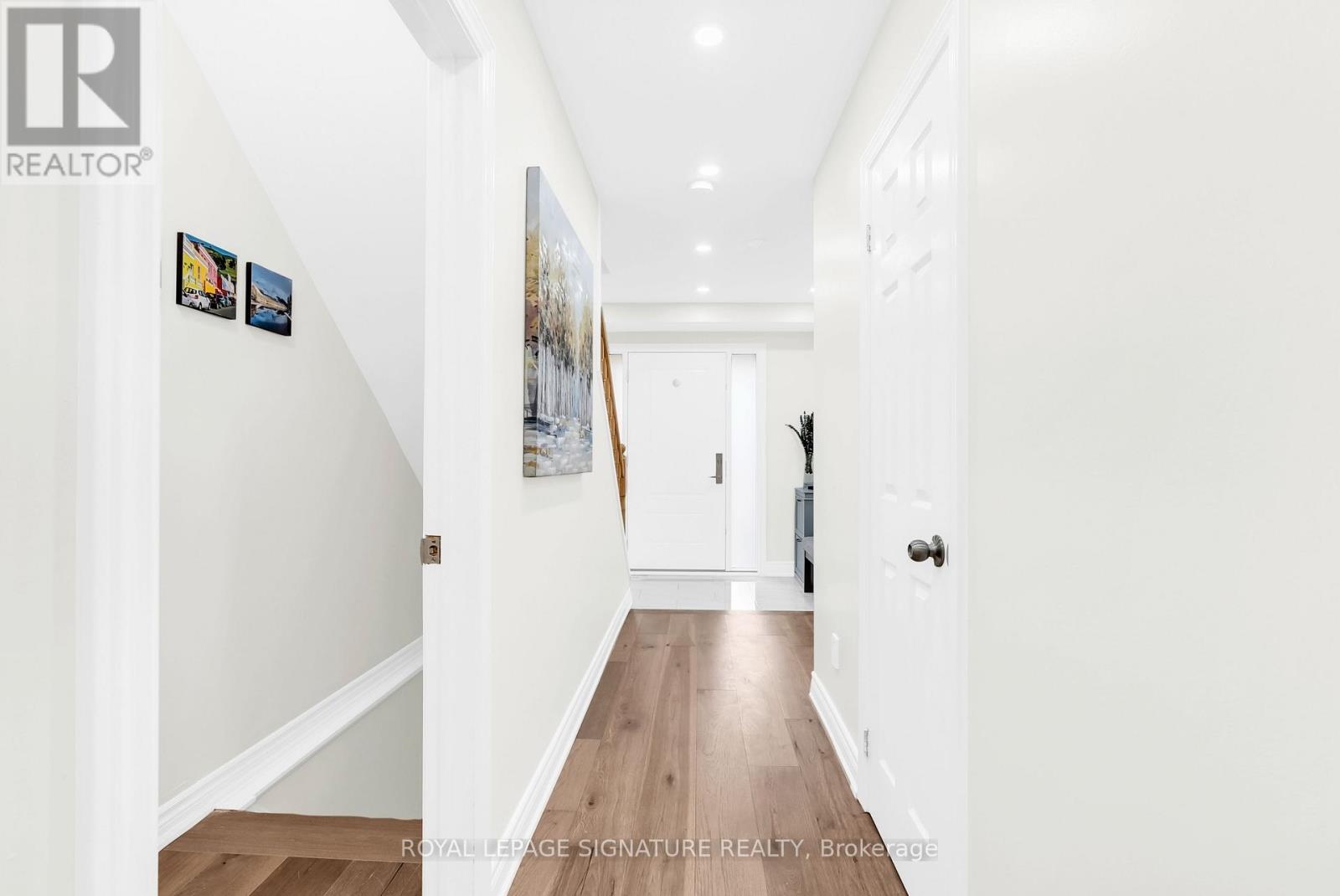 6467 Edenwood Drive, Mississauga, Ontario L5N 3H2 - Photo 7 - W12522416