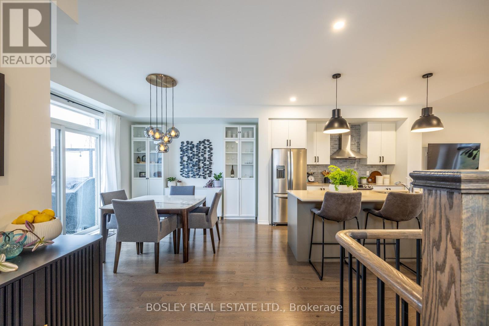 1818 Mitoff Place, Mississauga, Ontario L4W 0E8 - Photo 11 - W12522424