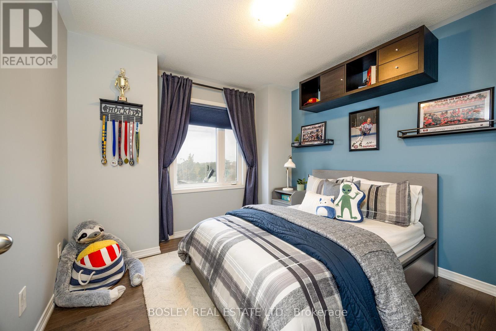 1818 Mitoff Place, Mississauga, Ontario L4W 0E8 - Photo 17 - W12522424