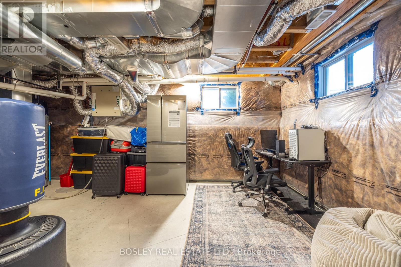 1818 Mitoff Place, Mississauga, Ontario L4W 0E8 - Photo 36 - W12522424