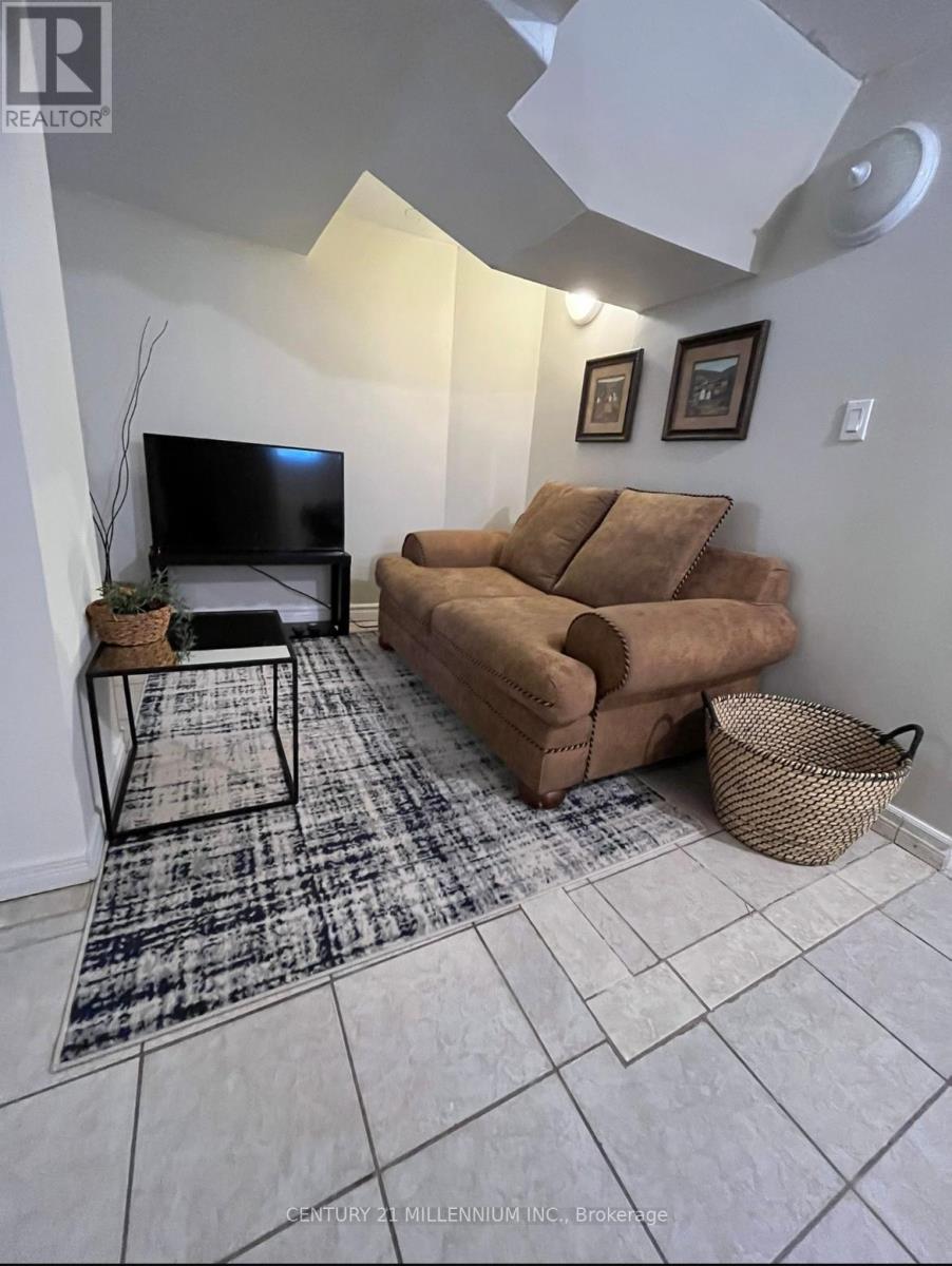 18 Margrath Place, Toronto, Ontario  M9C 4L2 - Photo 7 - W12522428